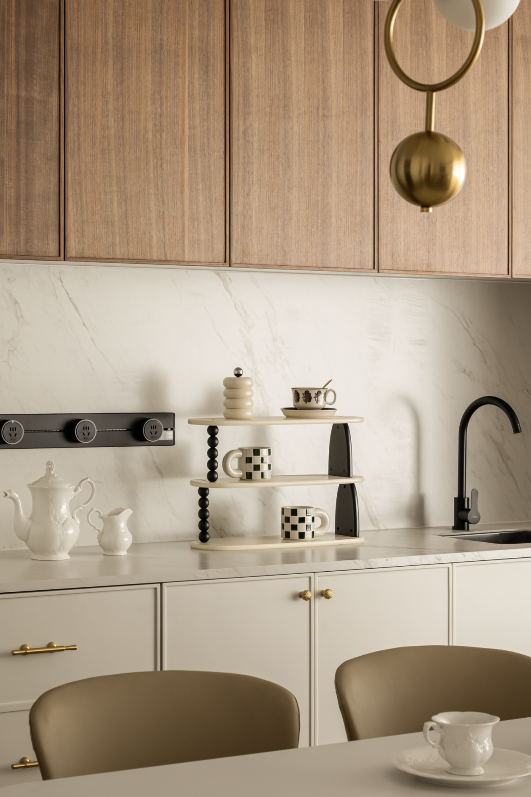 现代法式 · 舒适温馨空间-26