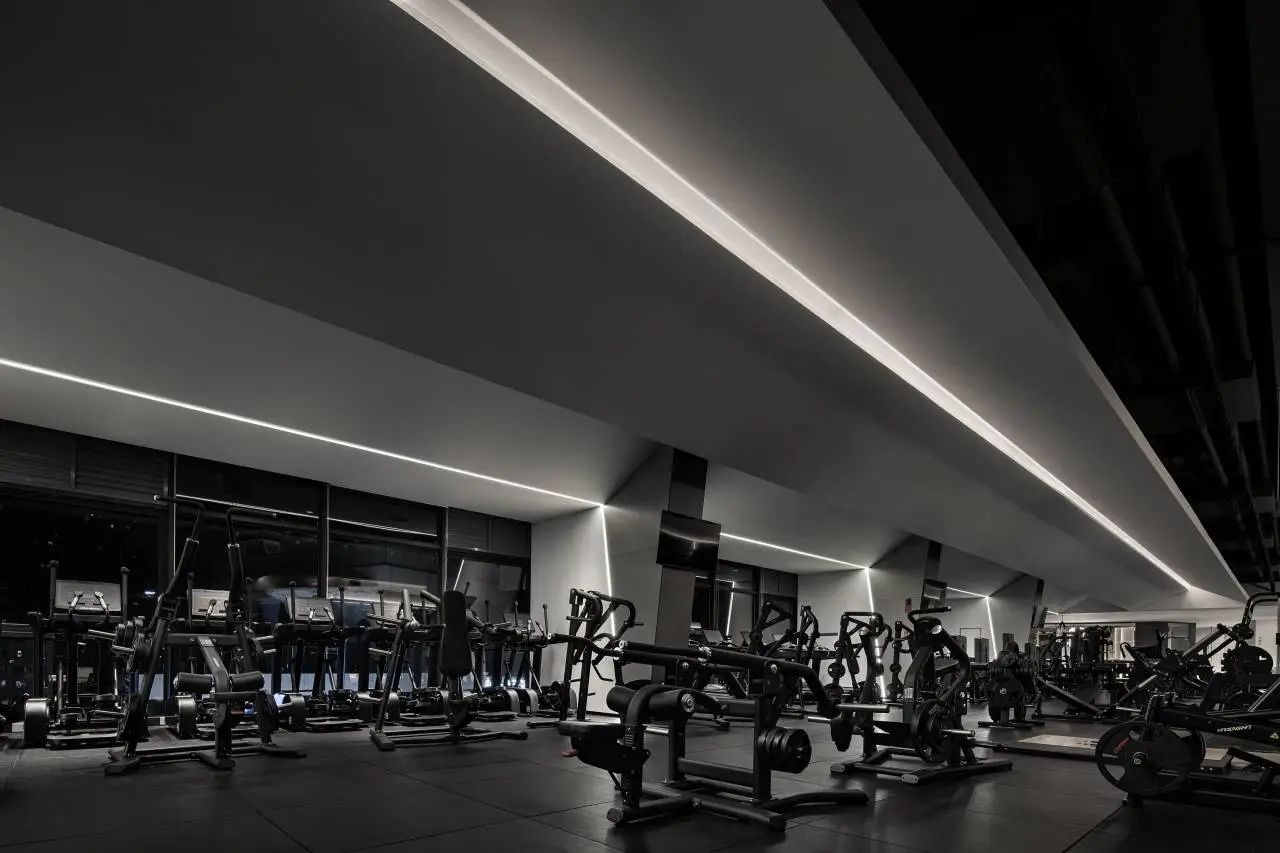 海克力斯·健身俱乐部北城天地店丨中国昆明丨CUN 寸匠FF-10