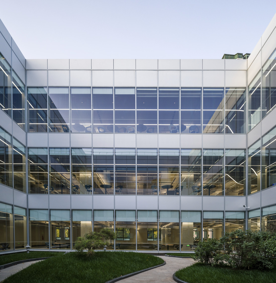 ByteDance 办公室翻新丨GBBN-29