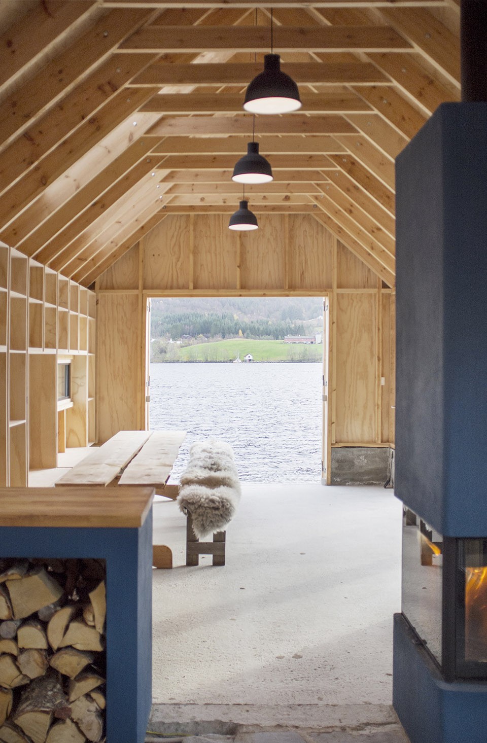 挪威船屋蜕变，木质魅力焕发生机-11