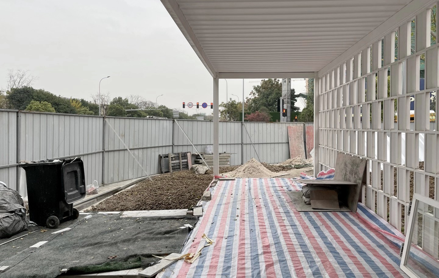 城市里的微景观 · 山外有山丨己十空间设计-8