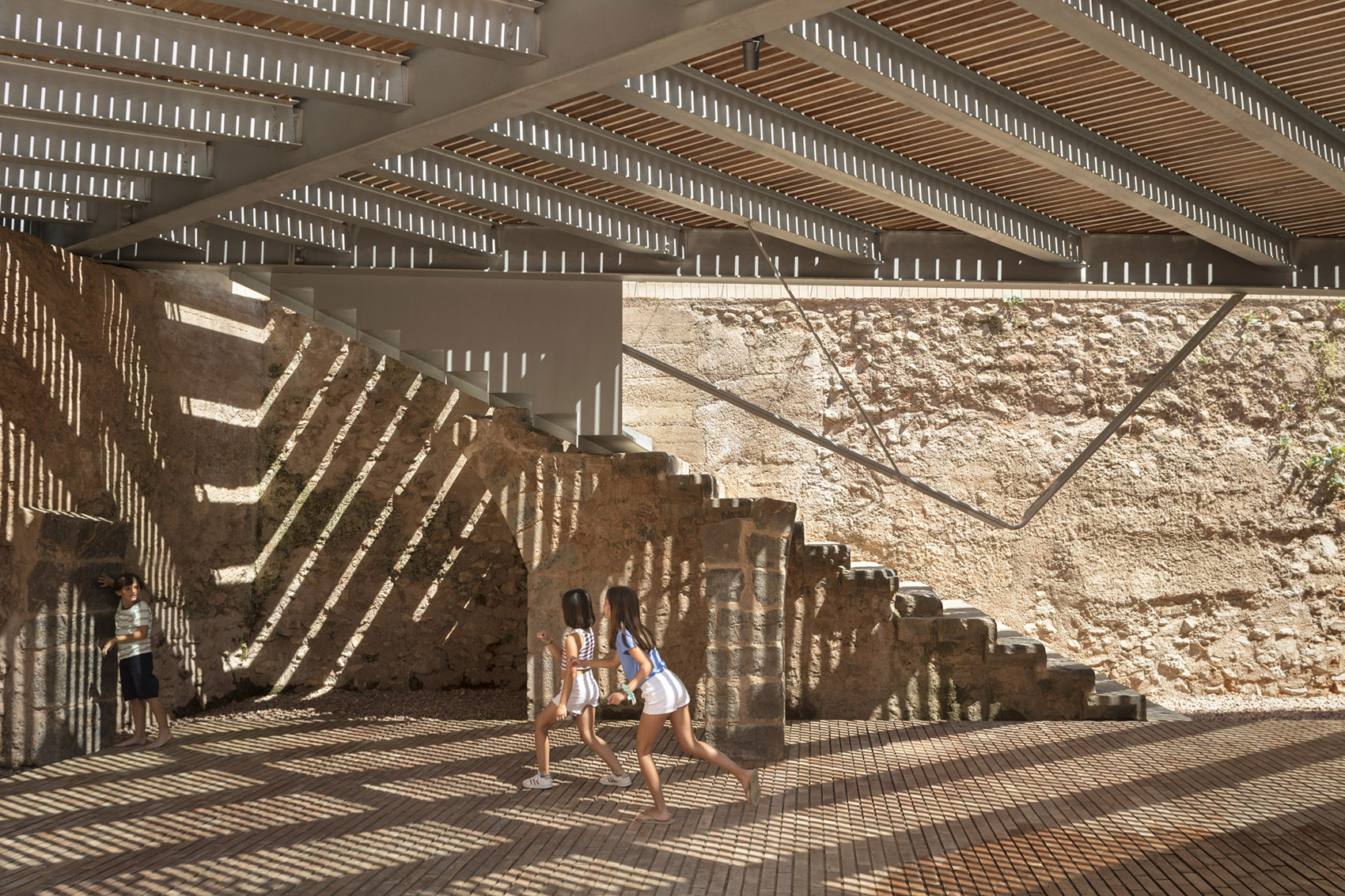 犹太教堂广场改造丨西班牙-25