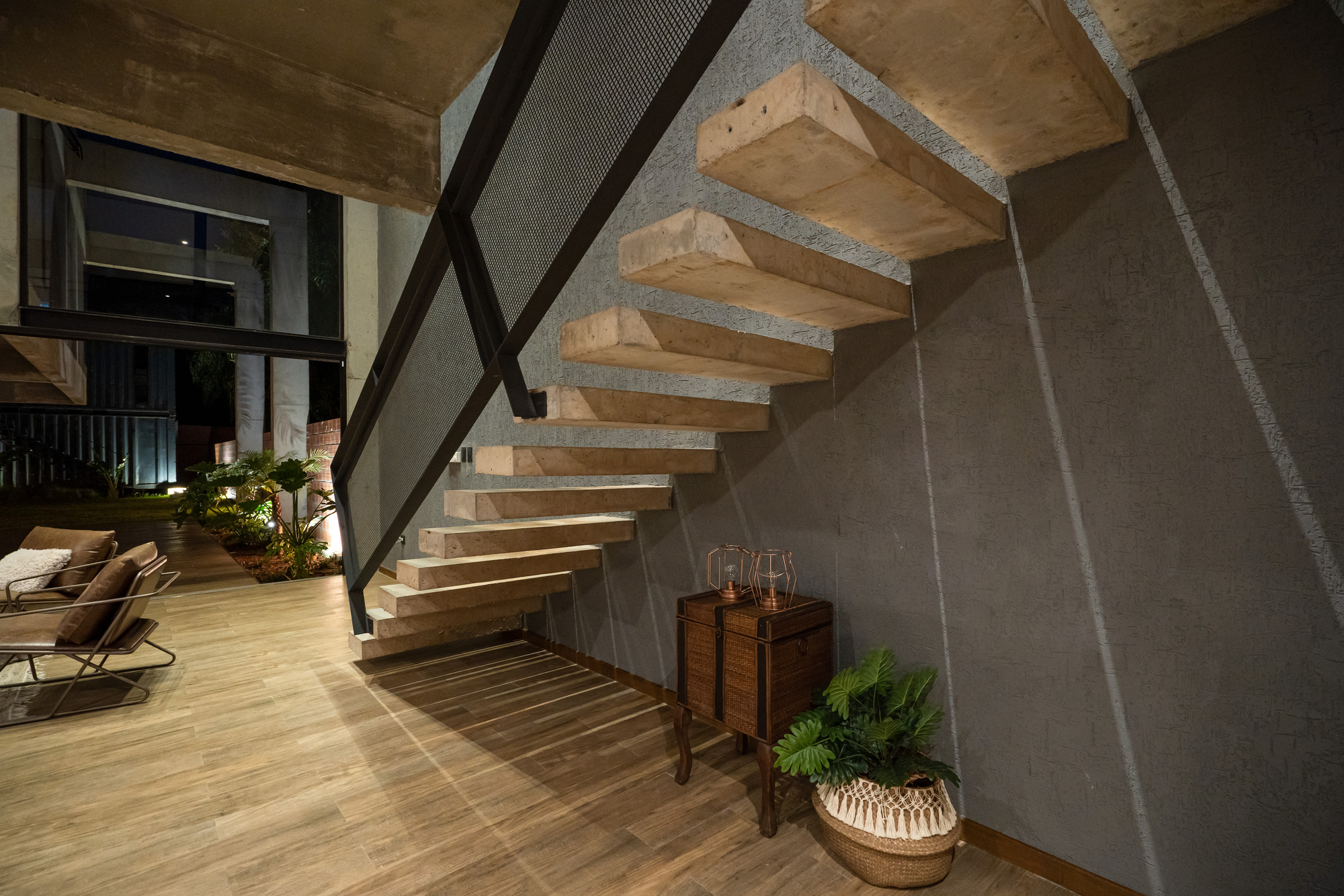 Levitate House / BAUEN-19