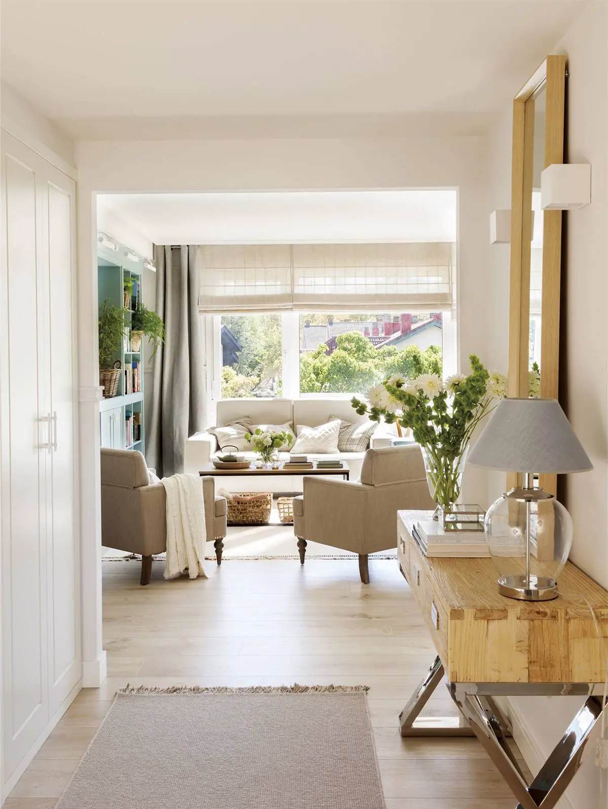 色彩与墙纸 | 西班牙公寓的温馨设计-3