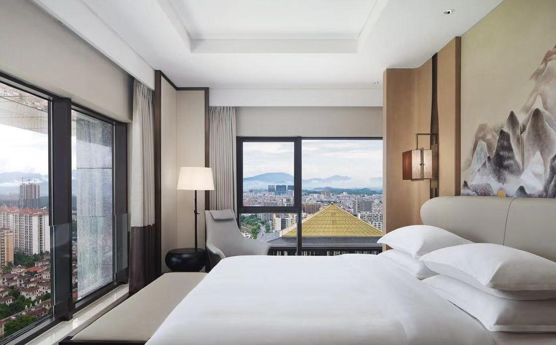 
银奖：太原滨河学府街亚朵酒店 -16