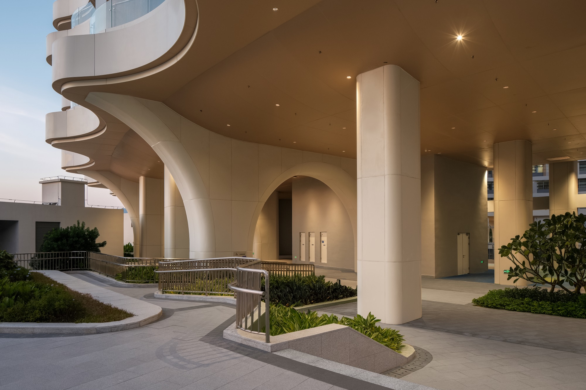 深圳市第二人民医院大鹏医院丨中国深圳丨景观设计为深圳市希尔景观设计有限公司等多家-86