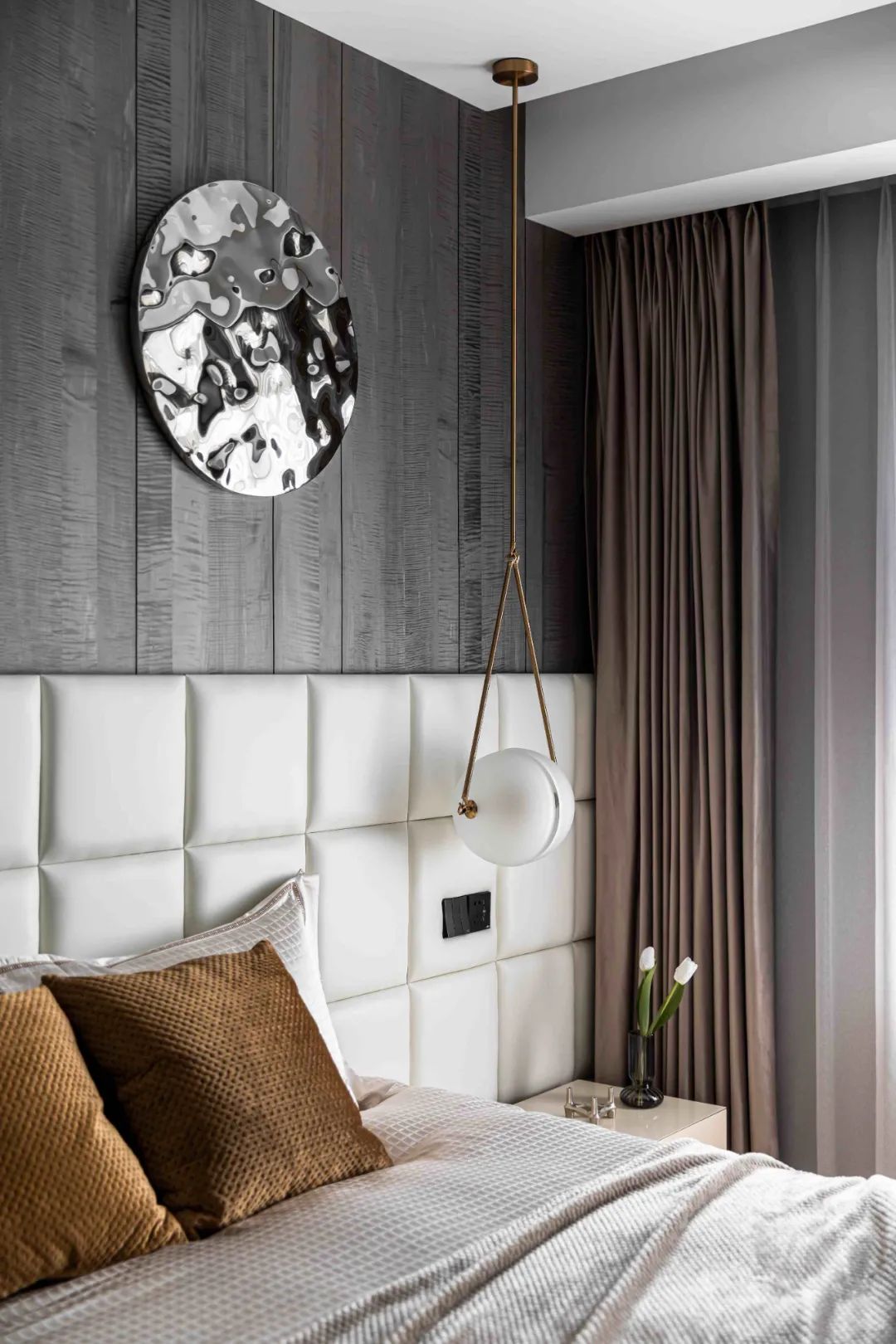 大理石+原木，80后业主的现代风四居室 | 花漾美作-75