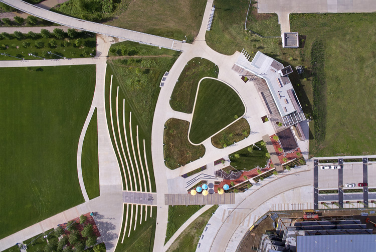 Rivers Edge Pavillion  Alley Poyner Macchietto Architecture-1