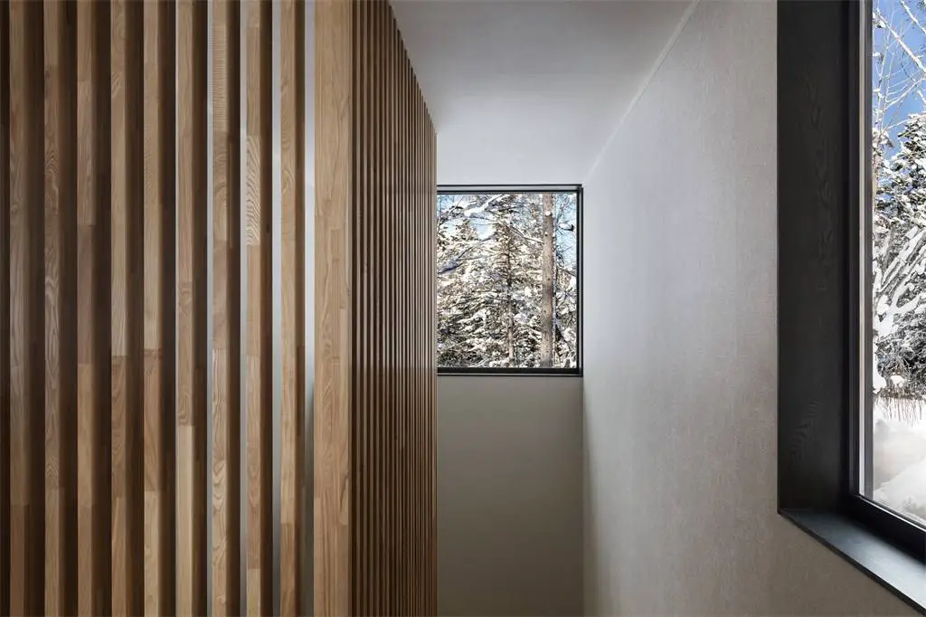 日本山林中传统与现代结合的别墅设计-10