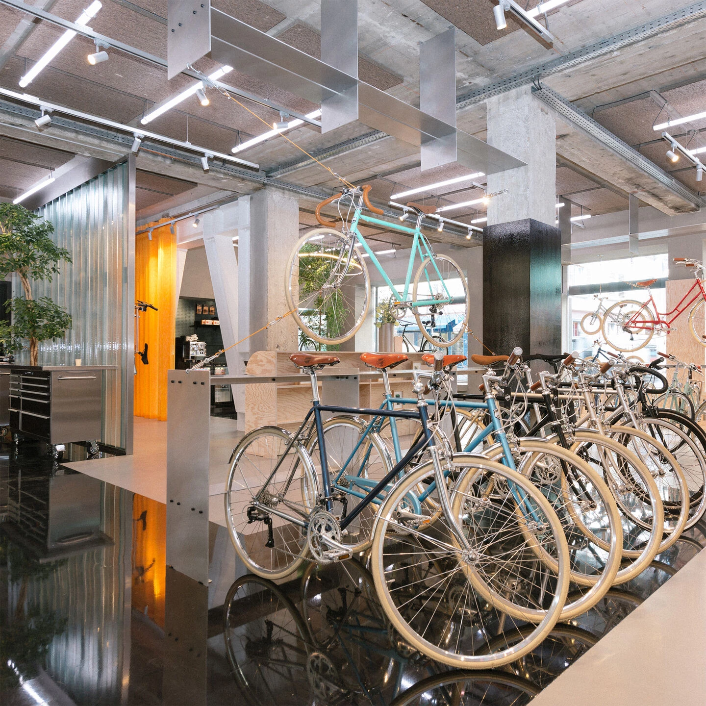 瑞士自行车品牌 Siech 旗舰店设计丨瑞士苏黎世丨Spacon & X-6