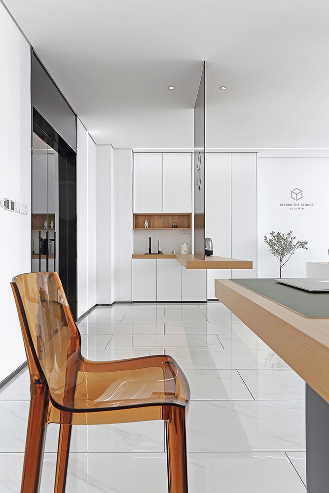 Beyond the Clouds(云端之上)-13