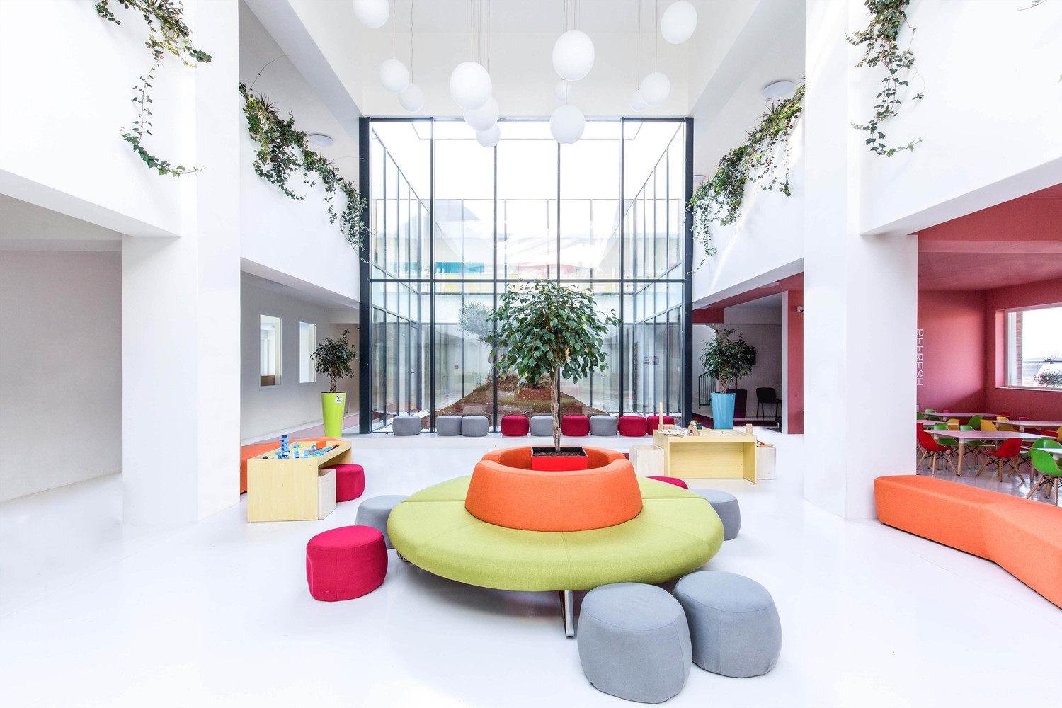 美式校园，Kosovo 的设计亮点-10