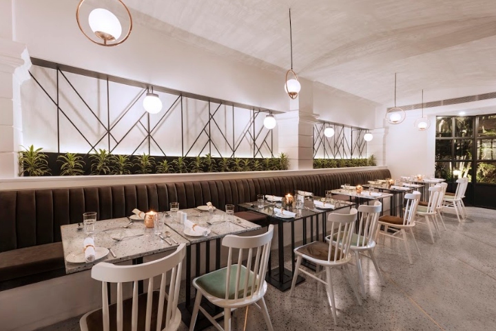 印度 Bhopal 的"Under the Mango Tree"餐厅 | 传统与现代的和谐交融-1