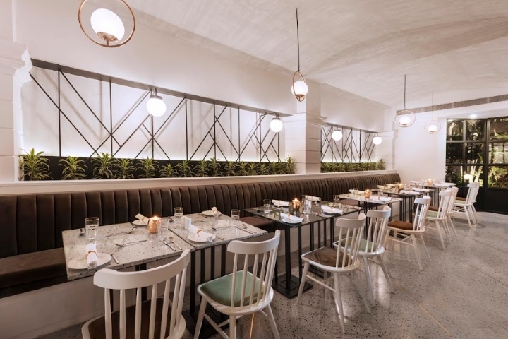 印度 Bhopal 的"Under the Mango Tree"餐厅 | 传统与现代的和谐交融-1