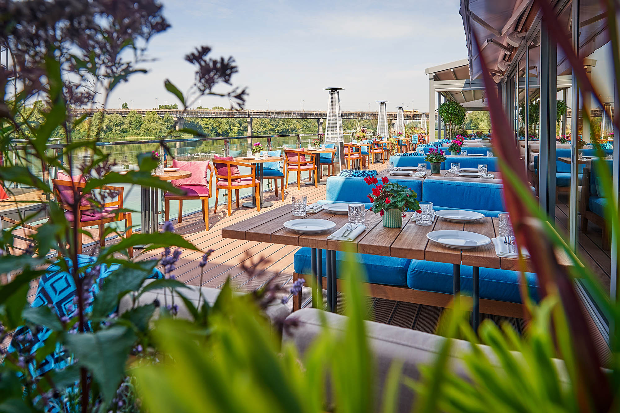 基辅河畔灯塔餐厅(Mayak)-20