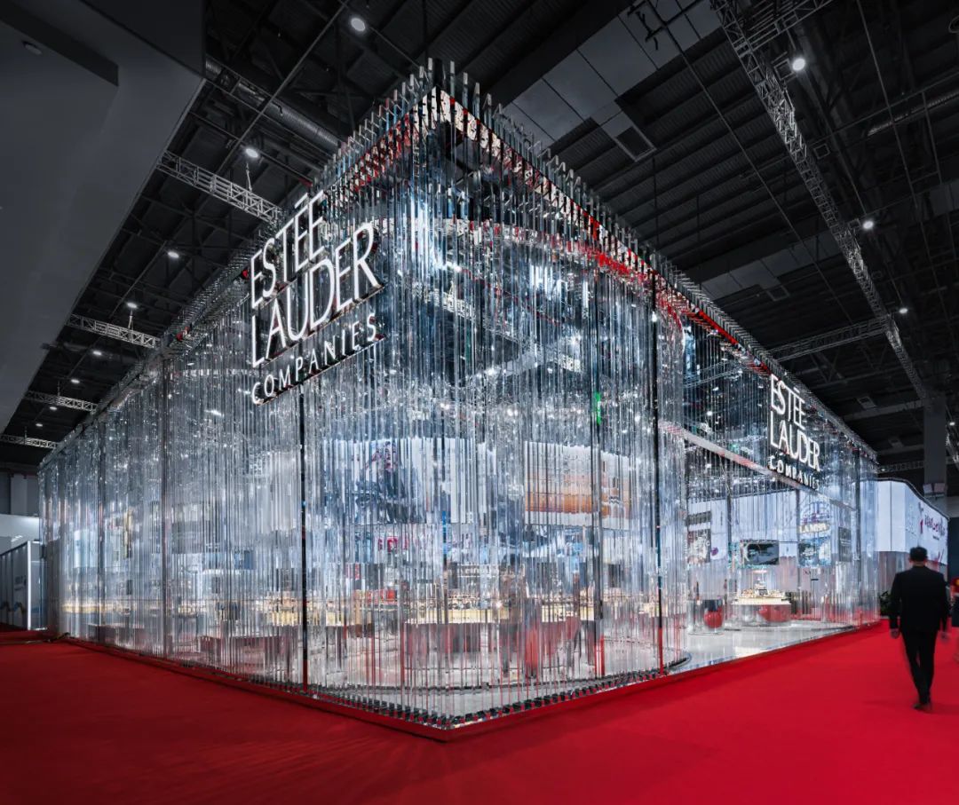 雅诗兰黛进博会展馆——栋栖设计打造梦幻透明立方体-9