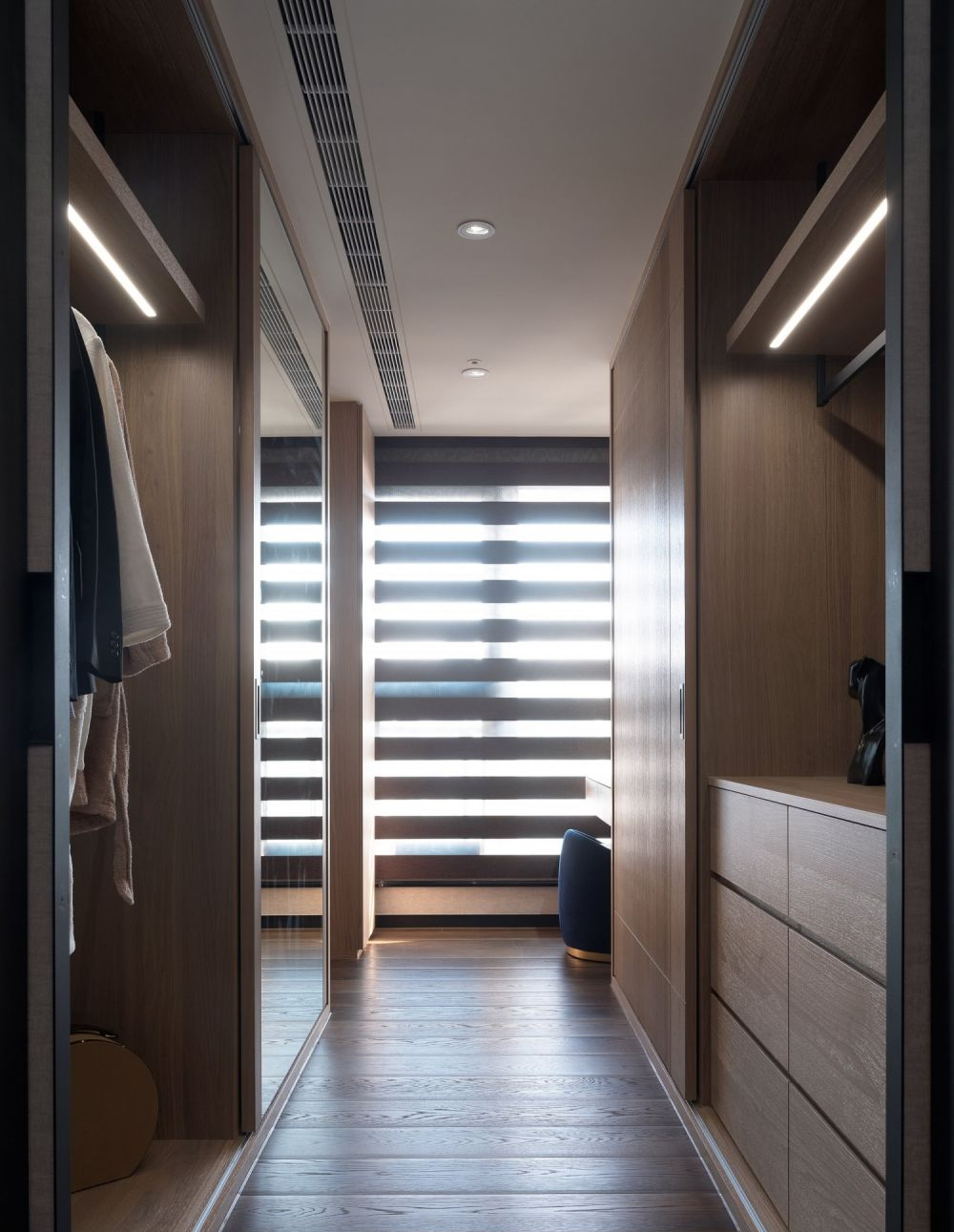 小户型衣帽间设计指南,3㎡空间也能打造炫酷衣帽间-37