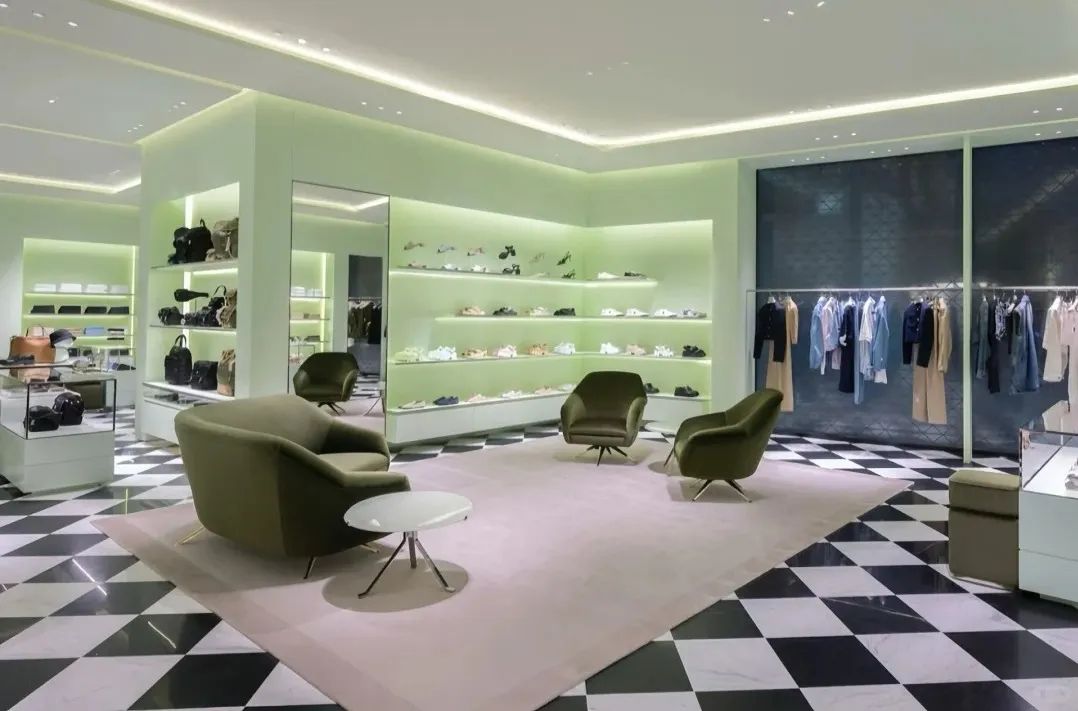 Prada 吉隆坡全新精品店丨马来西亚吉隆坡-6