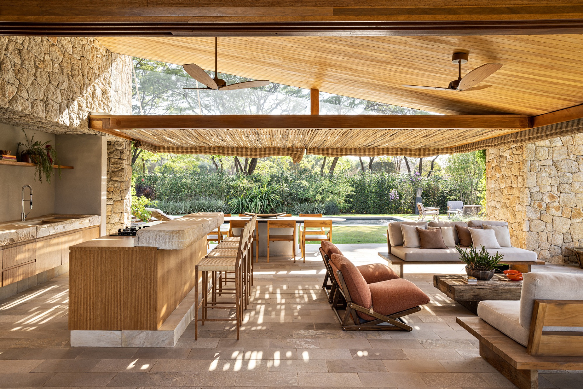 VLP住宅；VLP房屋（注：由于VLP可能是特定的缩写，在没有更多背景信息时，仅从字面翻译为住宅或房屋，若VLP有特定含义，需根据具体语境进一步确定） 丨巴西丨Pascali Semerdjian Arquitetos-15