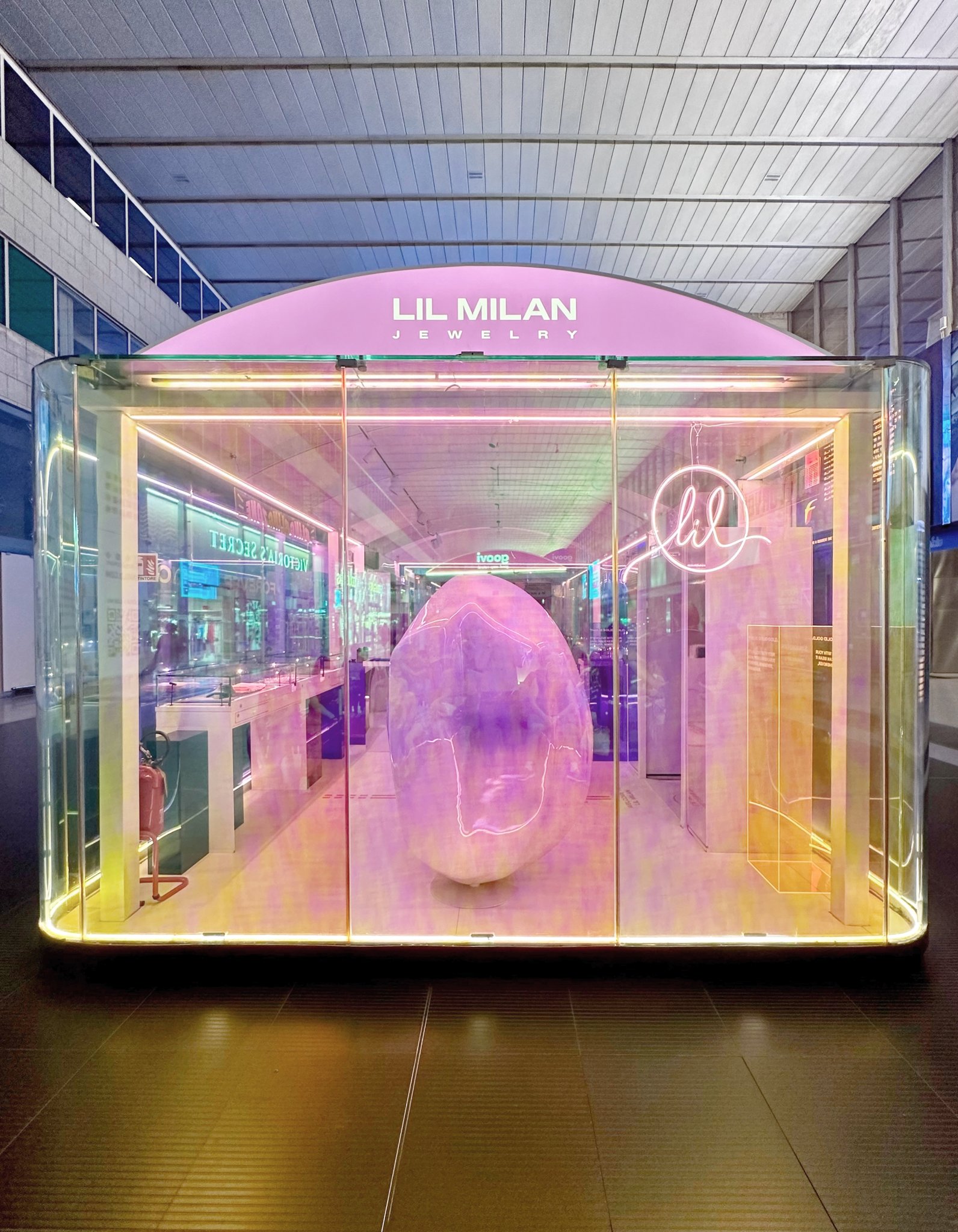 LIL MILAN 首家快闪店丨意大利罗马丨NáBITO 建筑师事务所-20