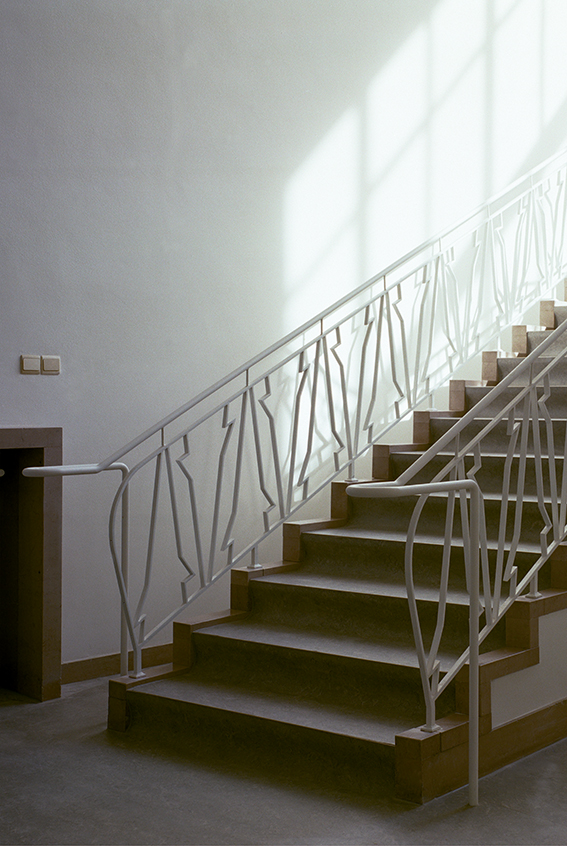 Z33 艺术馆 · 静谧之墙与城市对话-66