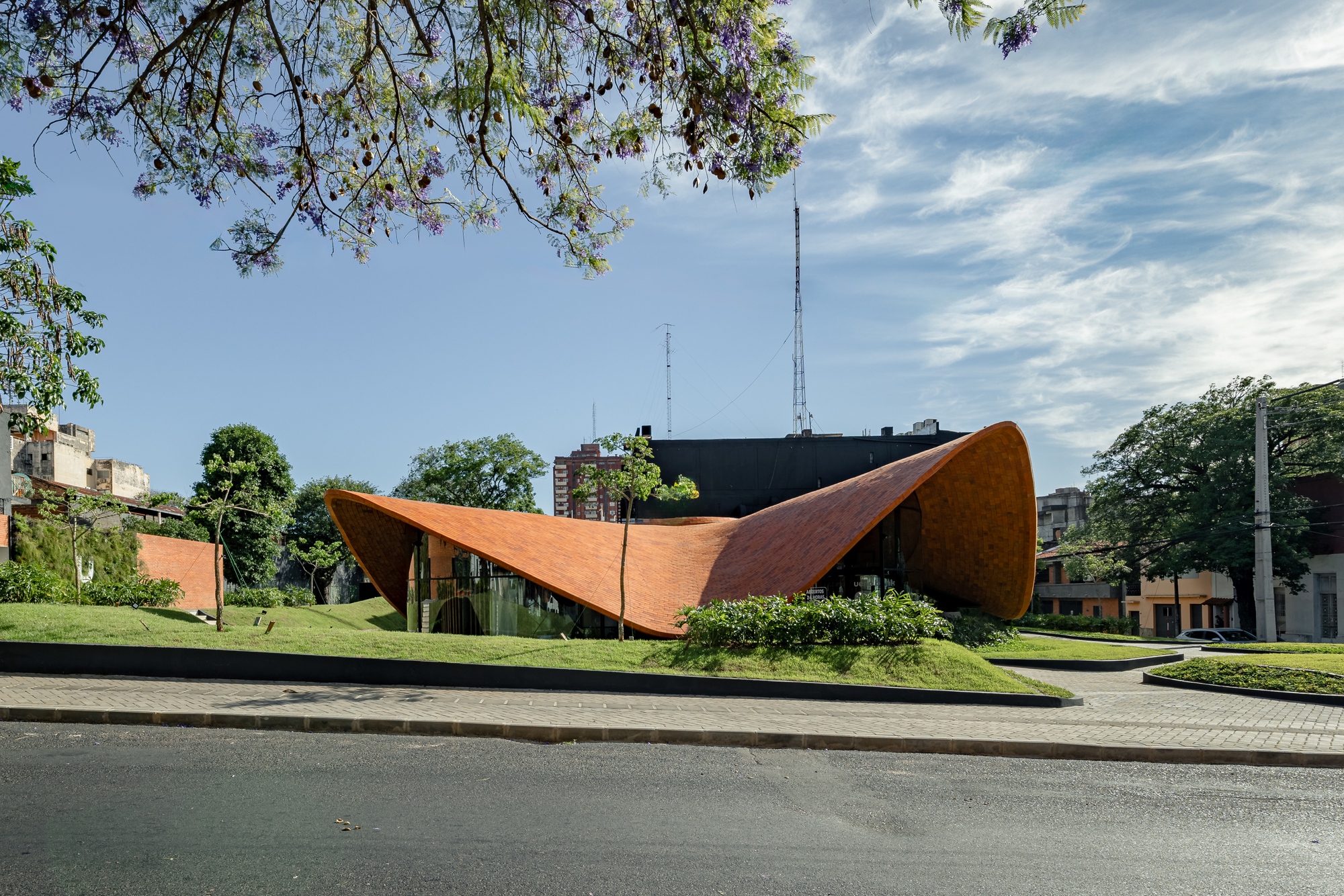 阿米巴分公司（注：Ameba常见指阿米巴，Branch有分公司、分支机构之意，结合常见语境如此翻译） 丨巴拉圭丨BAUEN-30