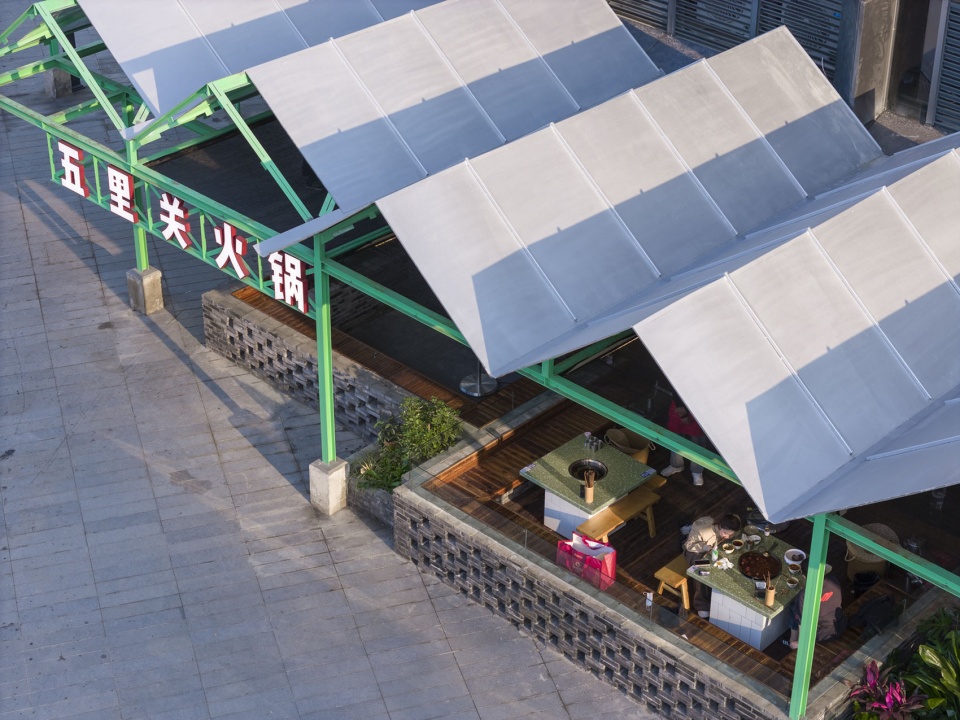 街边的绿色伞棚 · 五里关麓坊店 · 凡筑ArchFAN丨中国成都丨凡筑ArchFAN（成都凡筑建筑设计事务所有限公司）-57