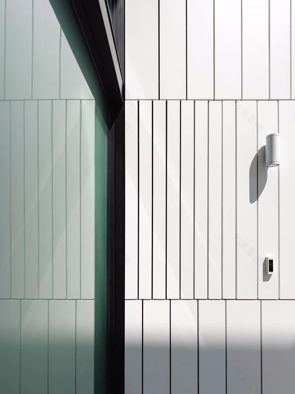 简约不是简陋/这栋小户型公寓楼/用简单材料设计出轻奢感-69