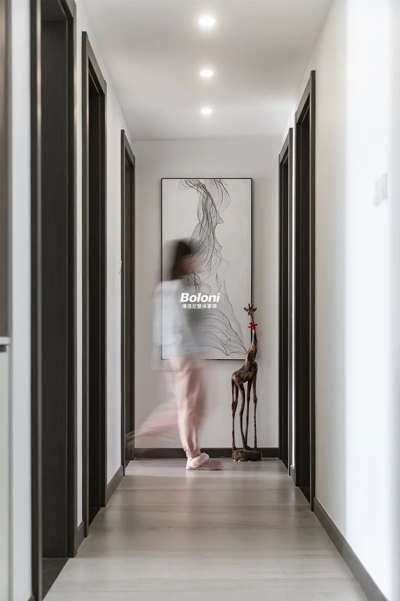 龙景湾四区现代简约之家丨赵明华-1