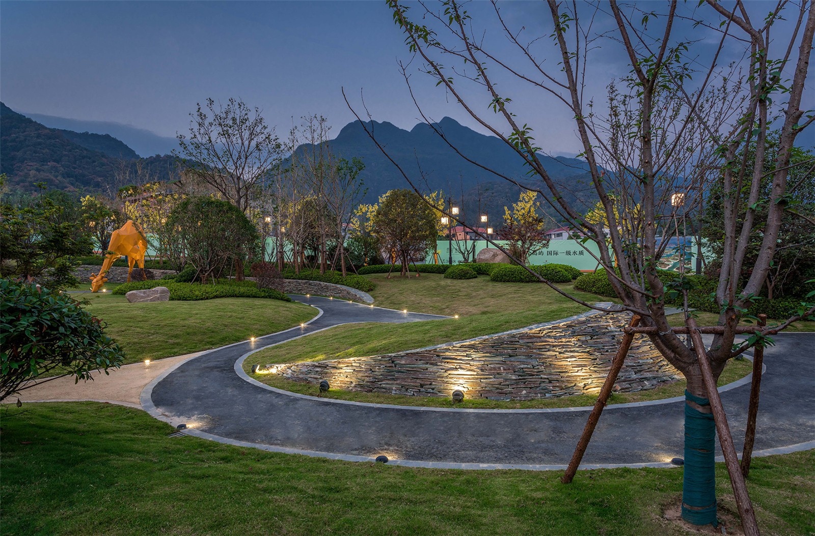 新鸥鹏庐山西海云境首开区景观-42