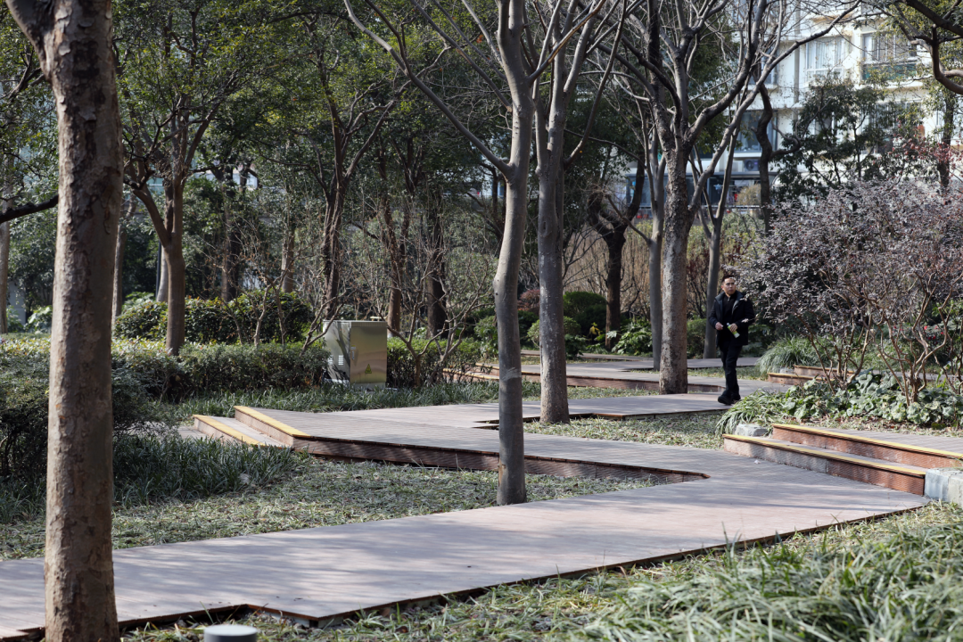 全龄友好的康养主题社区公园：上海长寿公园-109