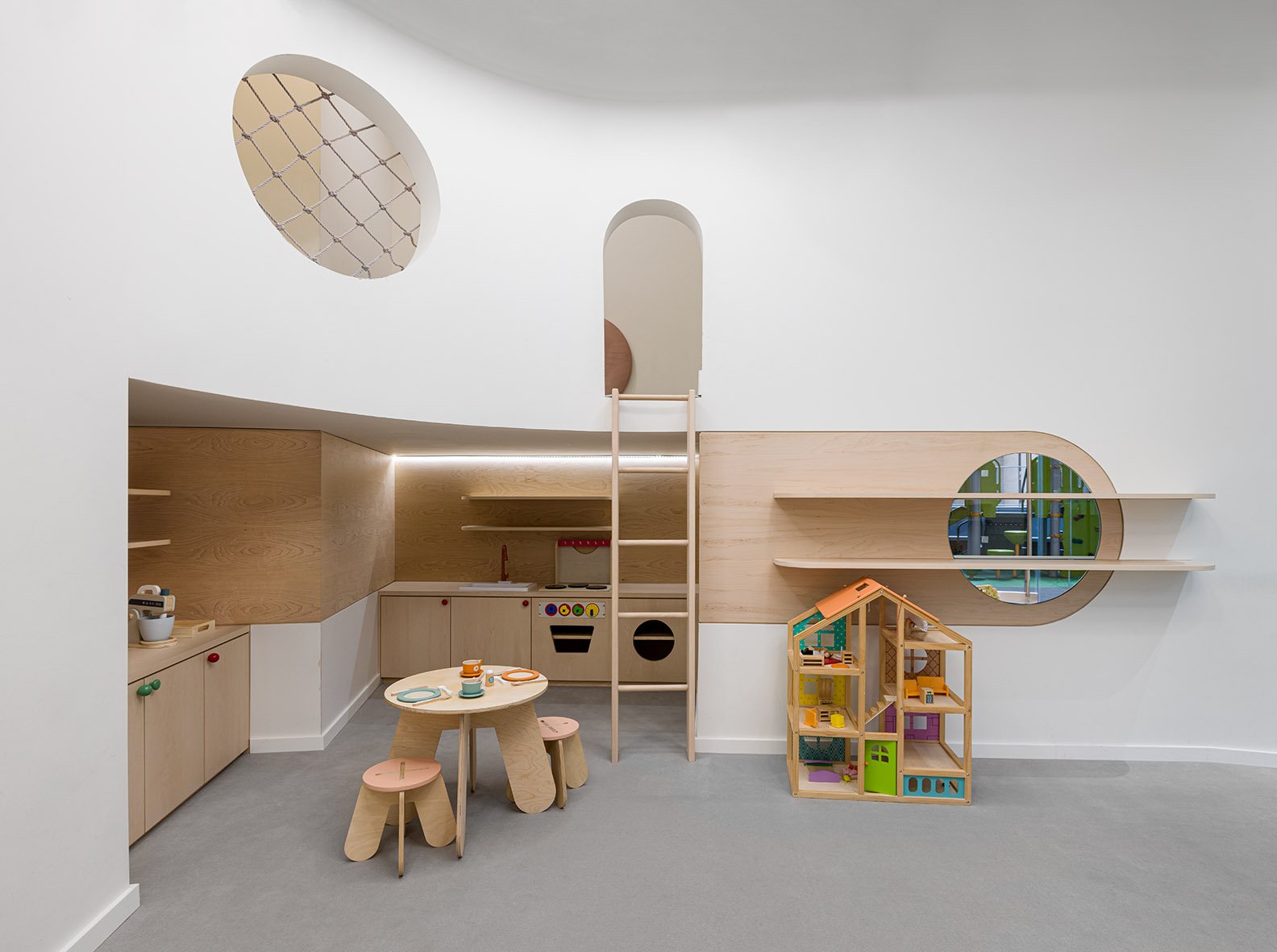 威廉游戏室丨美国曼哈顿丨FORRM-9