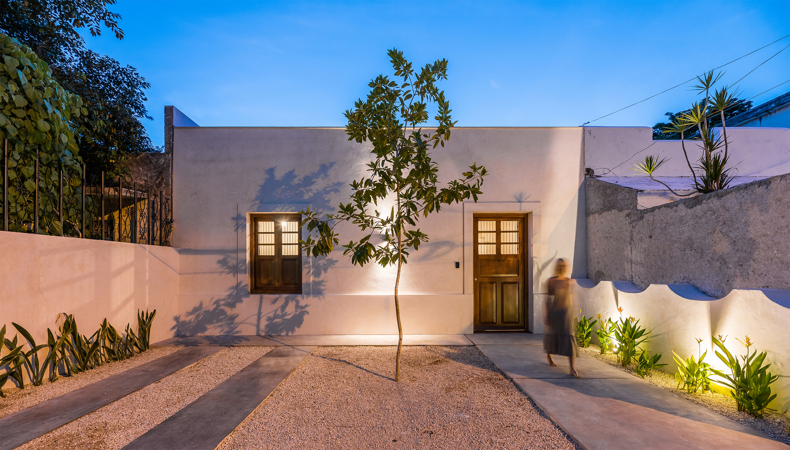 墨西哥 50 年代住宅的现代翻新-73