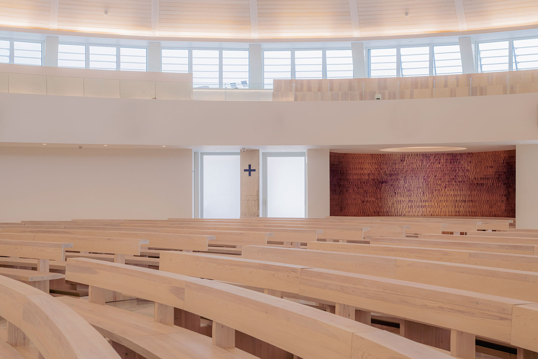 Francisco de Vitoria 大学新教堂装饰艺术丨Spain丨Ramos Alderete-44