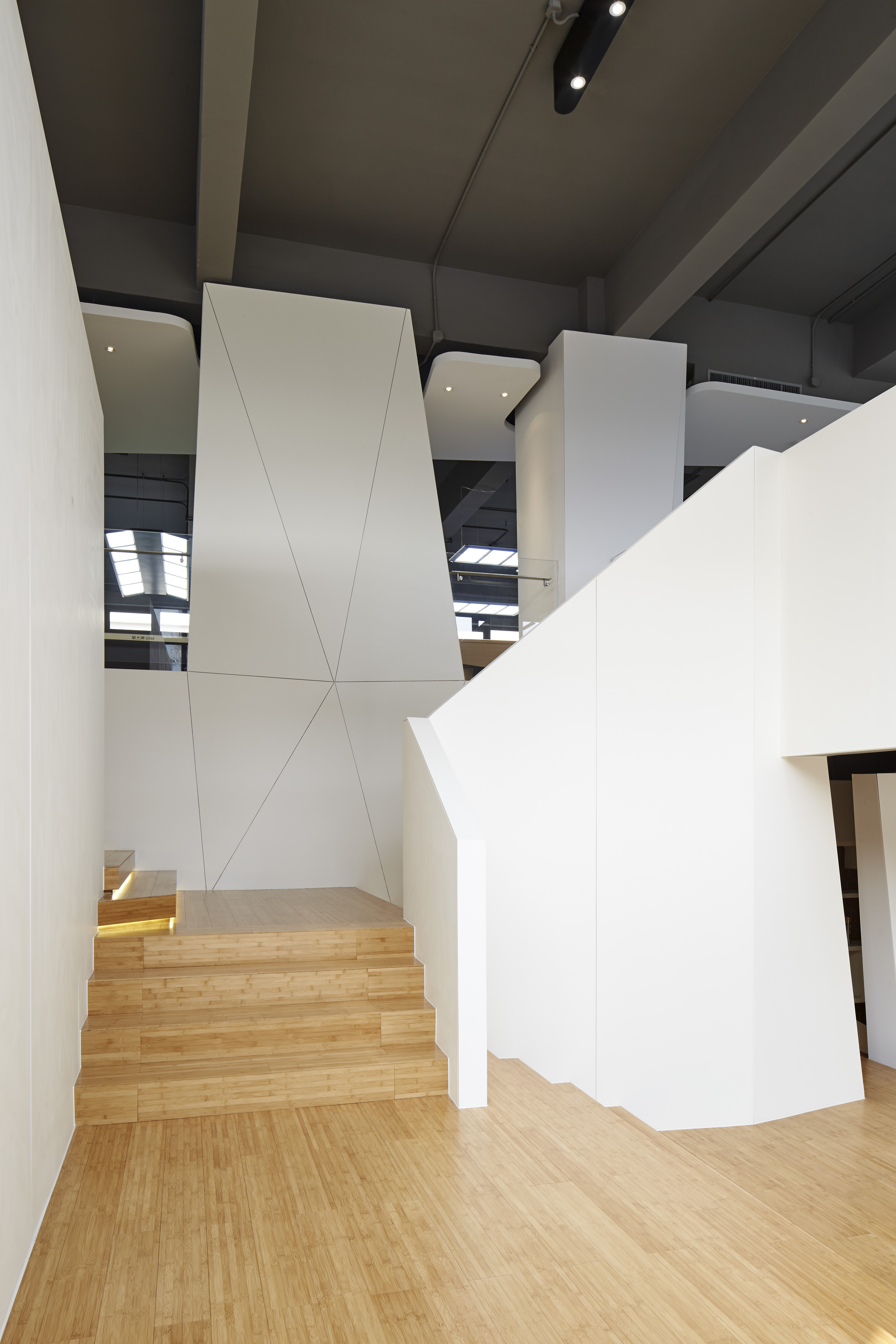 浮石资本办公楼丨百相设计-13