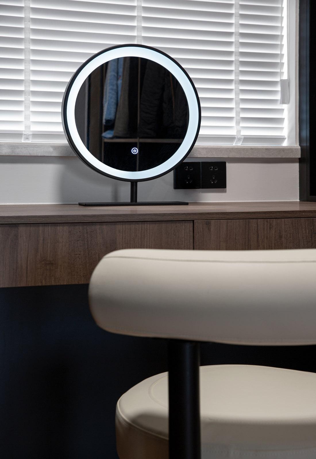 简约空间里的浪漫生活-25