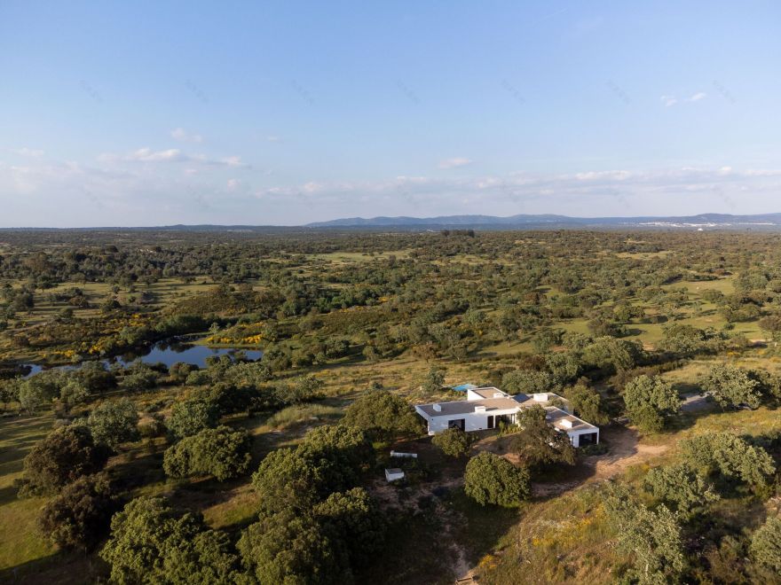 克拉托的房子丨葡萄牙丨Inês Brandão Arquitectura-15