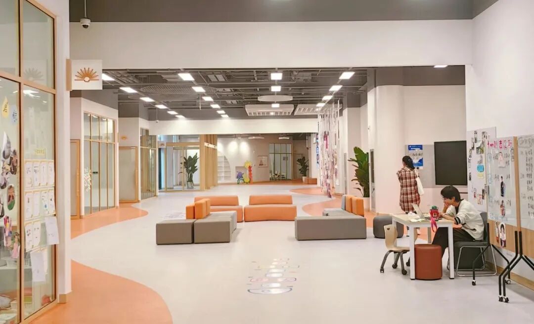 我向往的“神奇学校”，学习有社区，老师不用办公室，让每个孩子“闪闪发光”-64