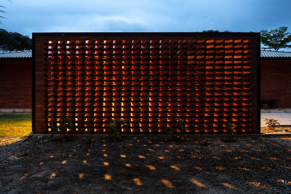 巴西亚历克萨尼亚 Bricks 住宅丨Ateliê Monolito-25