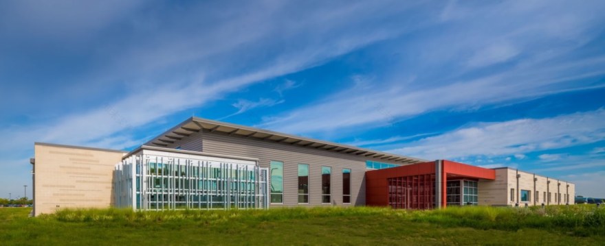 德州科技大学现代化培训中心丨美国德克萨斯丨RDLR Architects-7