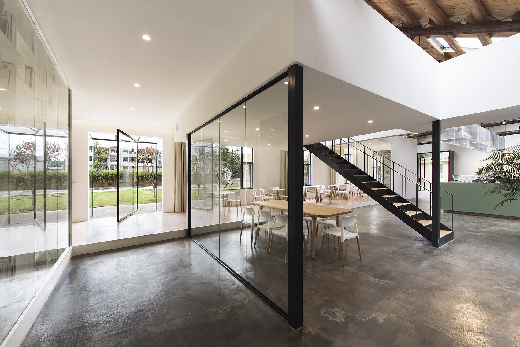 “小城故事”：两座旧厂房的新生，贵州 / 未来以北工作室-5