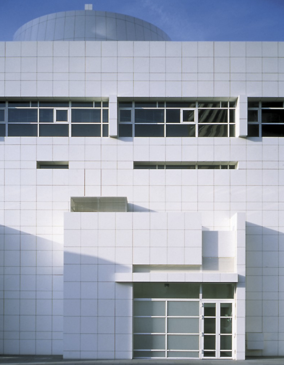 Canal  Headquarters Richard Meier-10