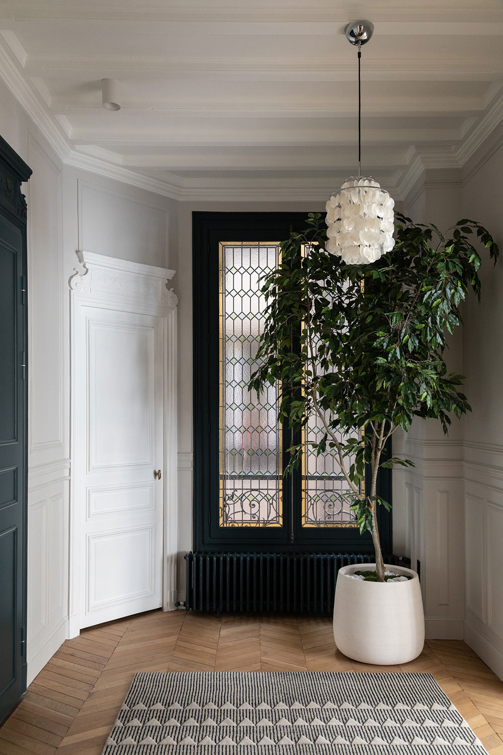 巴黎中心哈斯曼建筑优雅公寓设计-2