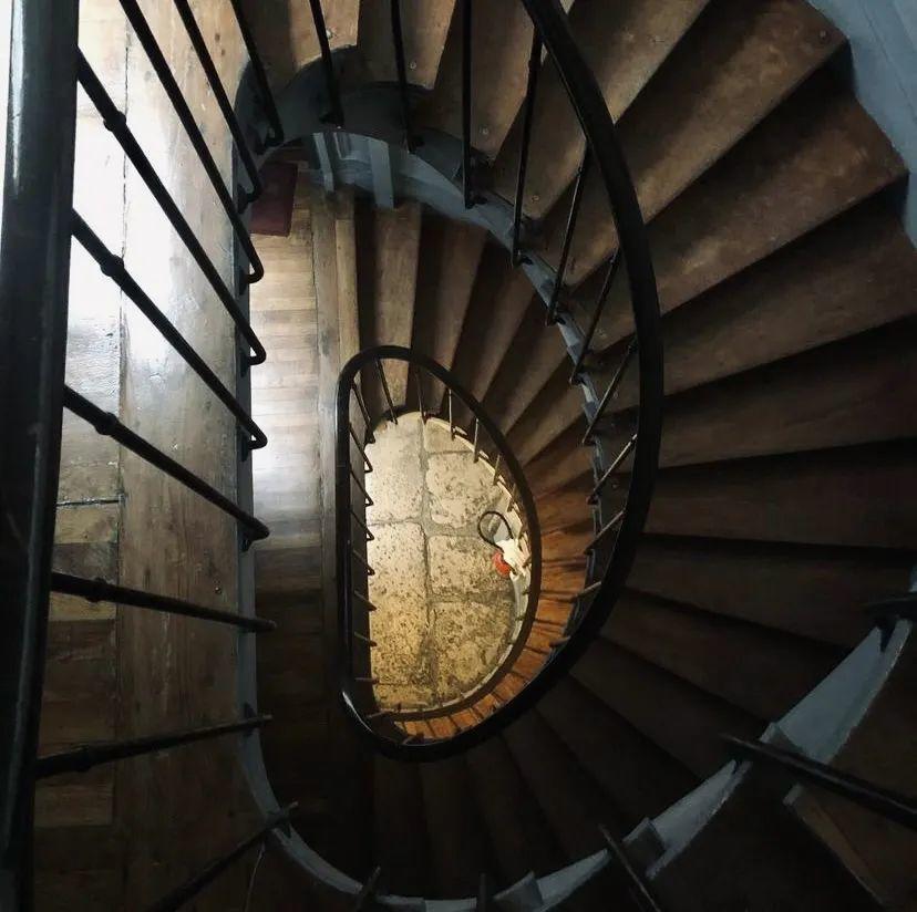 巴黎奥斯曼风格建筑保姆房丨法国巴黎-18