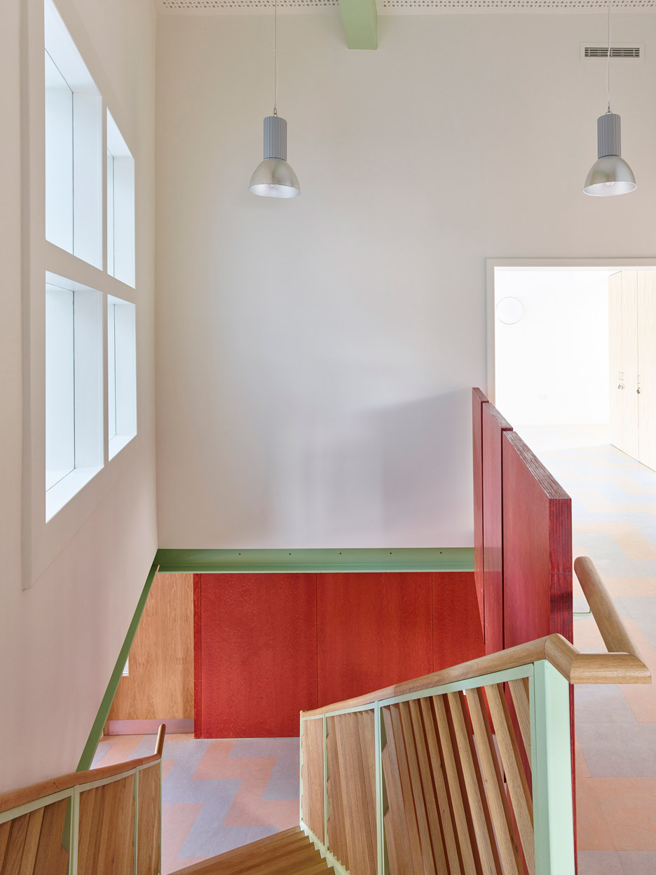 由 AOC 打造的绿色社区中心-18