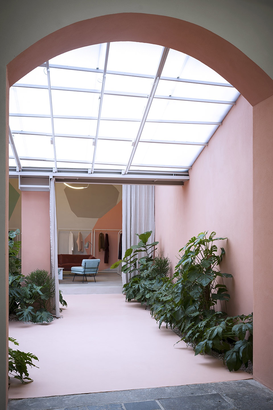 彩绘未知的女性思维 | ALYSI 展室设计解读-8