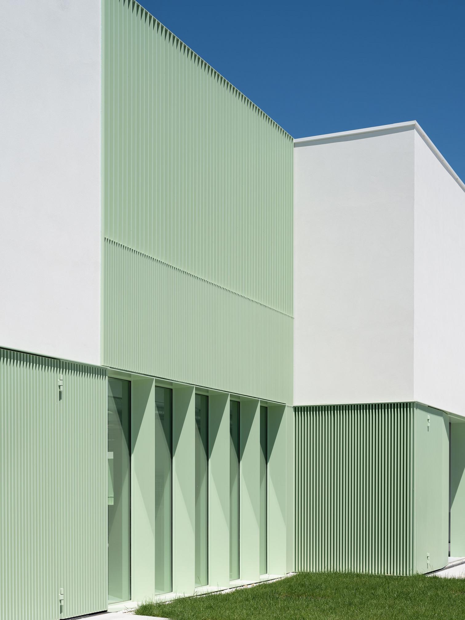 西班牙 Orense 教育创新中心丨西班牙奥伦塞丨Emma Ojea 和 Walter Lewin-15