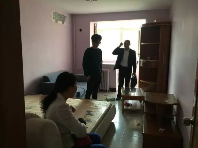 把45㎡二手房爆改成惊艳蜗居,这对年轻人太能搞事情了!-21