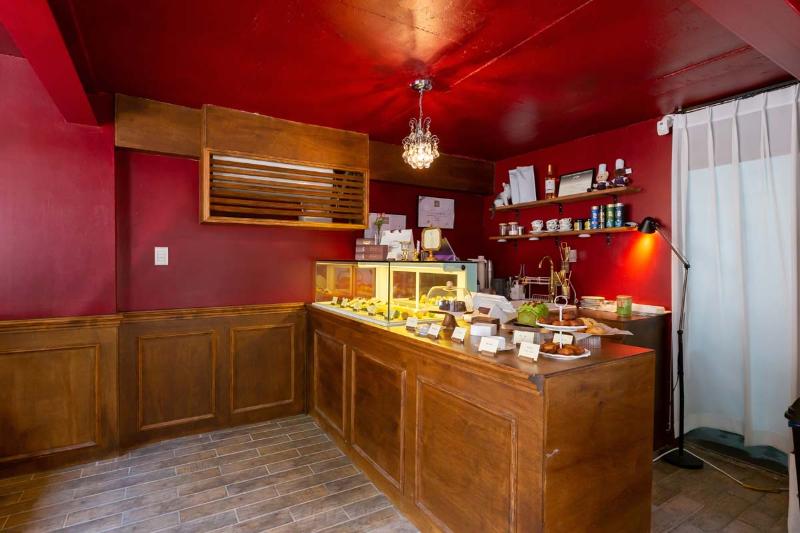 红点设计奖得主，10 坪创意甜品店室内设计解析-4