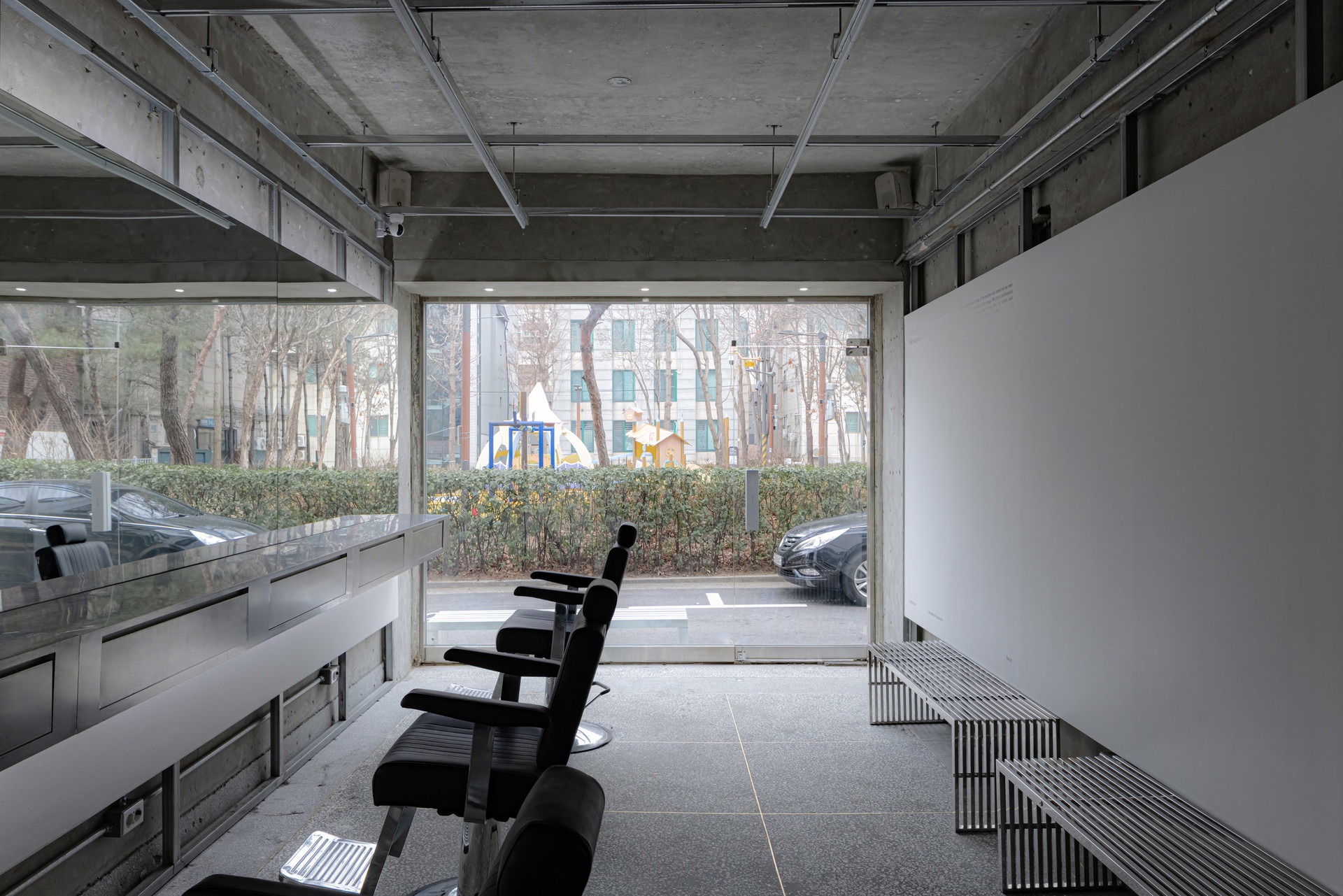 莱克 3

注：Lekker可能是一个人名、品牌名或其他特定名称，由于缺乏更多背景信息，这里按音译处理 丨Docent Design-1